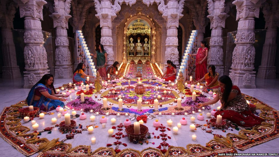 Wiralfeed Not only the Hindus celebrate Deepavali.